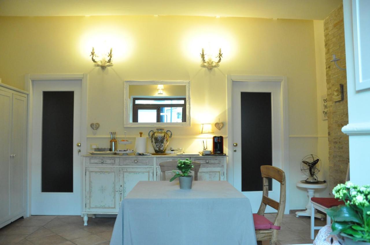 Bed And Breakfast Piazza Mercato Pescara Exterior foto